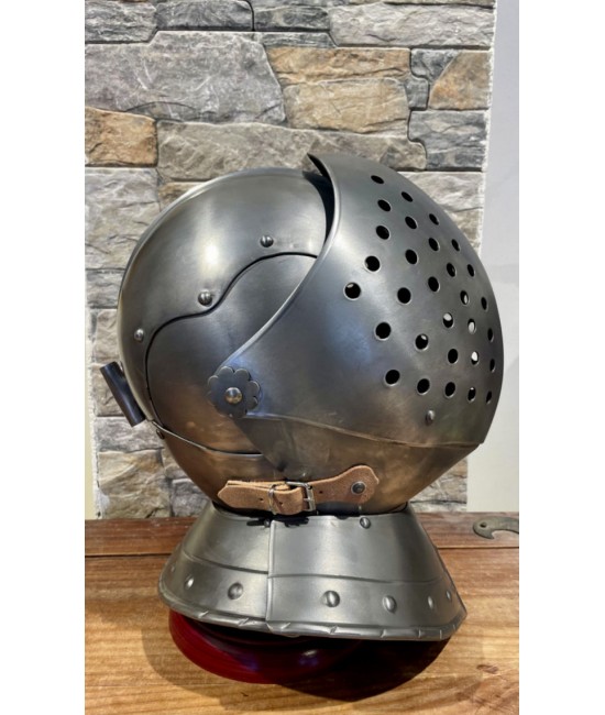 Great Bascinet Helmet - Knight's Helmet