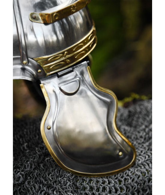 Roman helmet Imperial Italic G