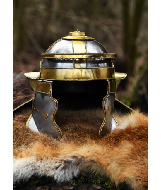Roman helmet Imperial Italic H
