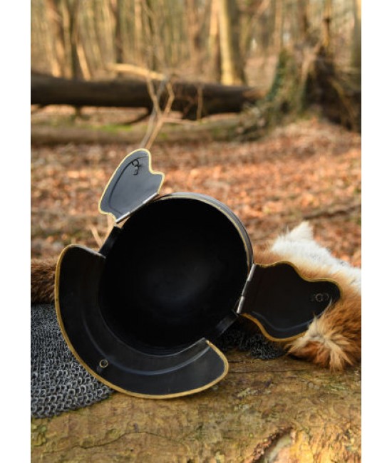Roman helmet Imperial Italic B