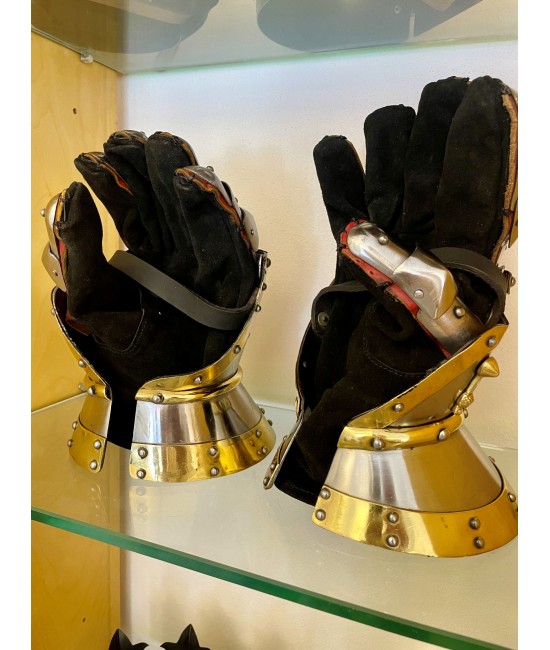 Medieval Gauntlets Churburg