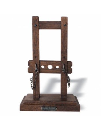 Pillory or Sedan