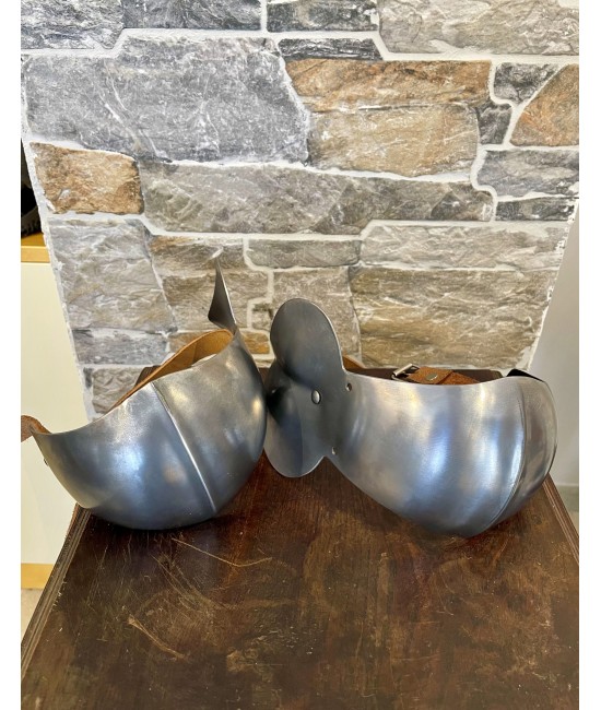 Medieval arm protection