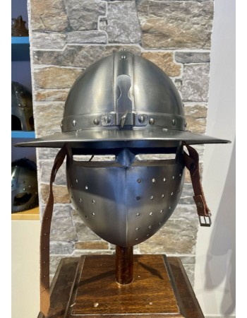 Medieval kettle hat
