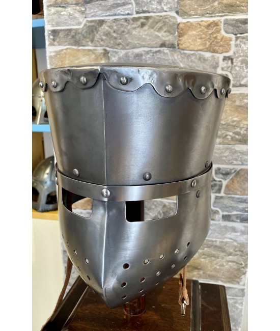 Crusader Helmet - Great Helmet