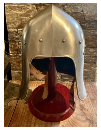 Barbute helmet