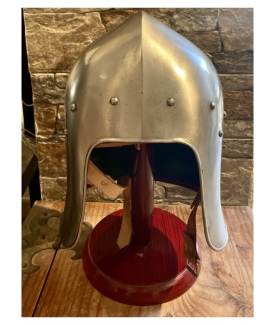 Barbute helmet