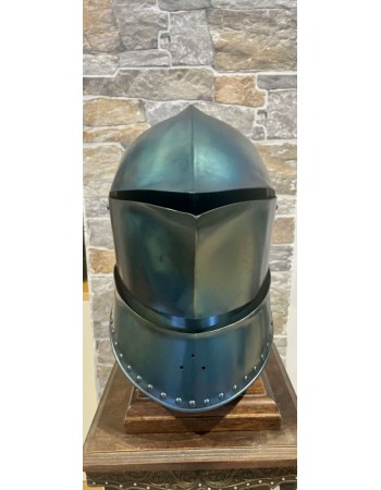 Frog-mouth Helm
