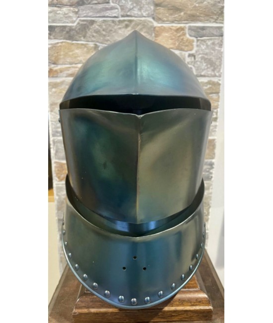 Frog-mouth Helm