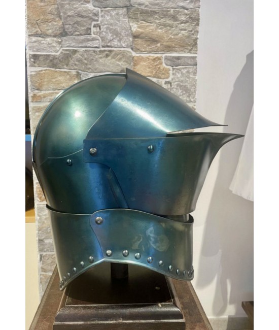 Frog-mouth Helm