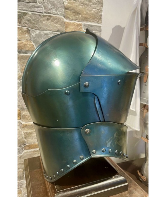 Frog-mouth Helm
