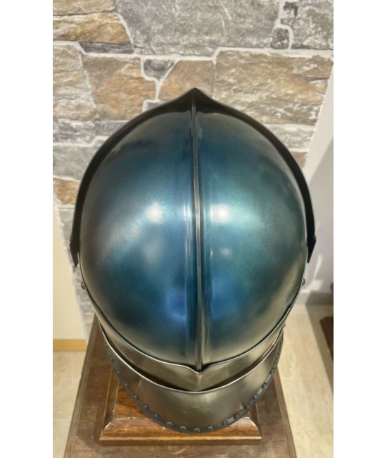 Frog-mouth Helm