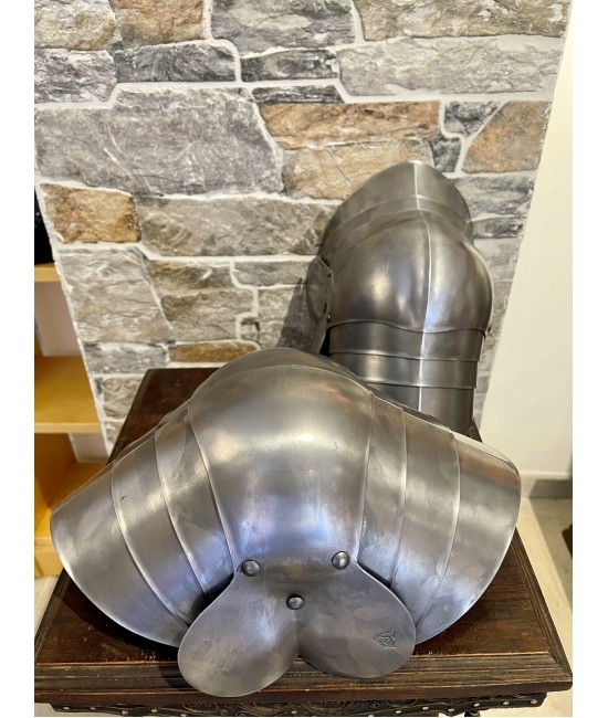 Medieval Combat Knee Cops