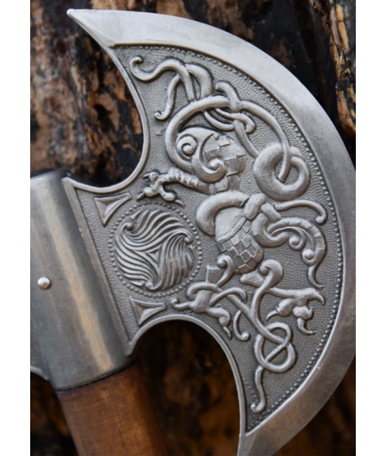 Double-bladed axe