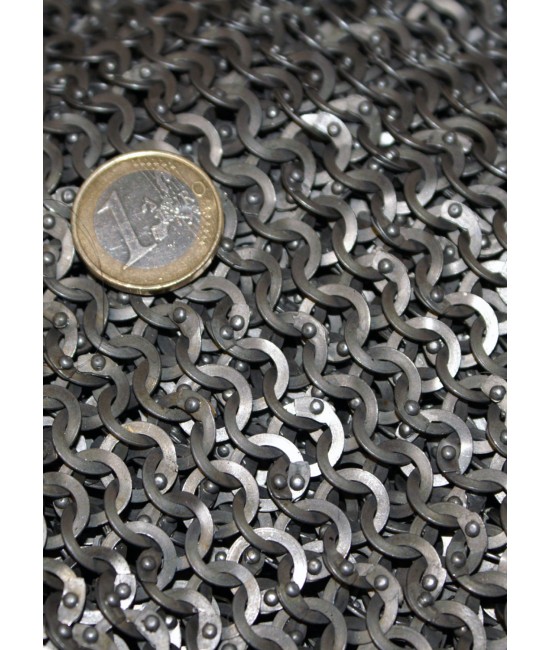Mail Collar, flat rings with round rivets