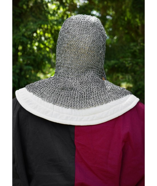 Flat riveted rings chainmail with face guard