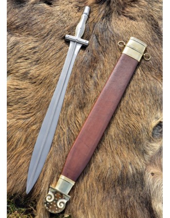 Hoplite sword from Campovalano