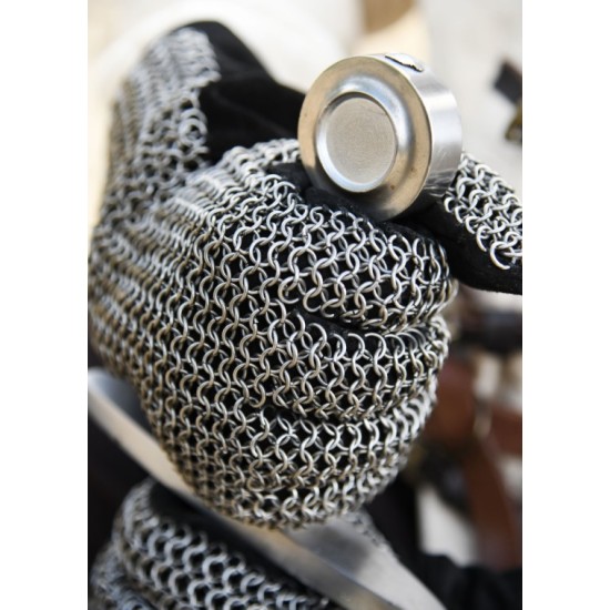 Riveted Chainmail Gloves