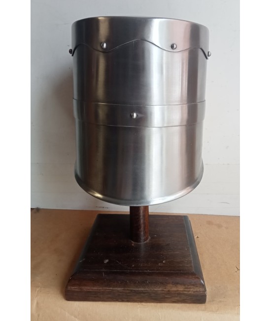 Templar helmet cylinder