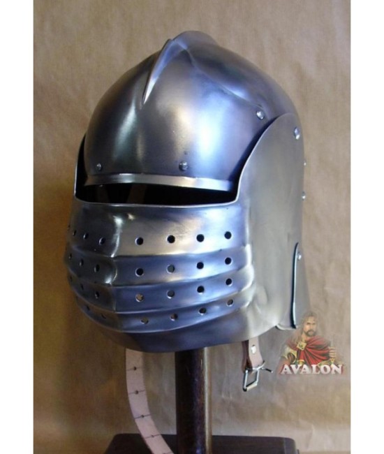 Bellows sallet helmet