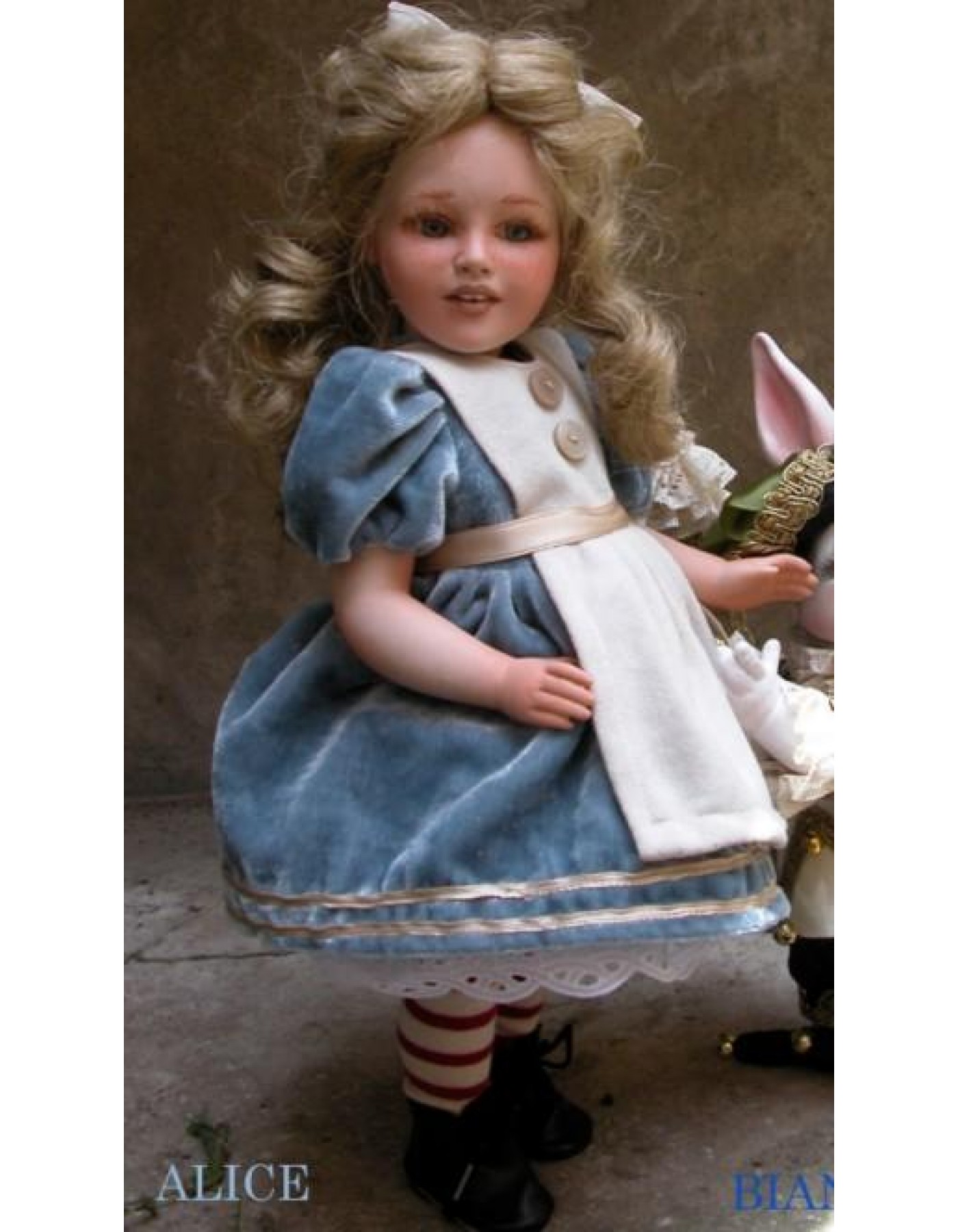 bambola-in-porcellana-alice-