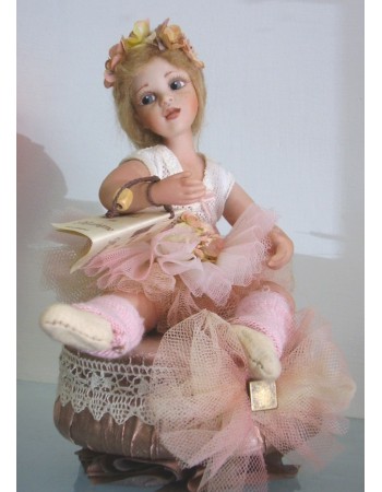Doll: Luisa ballet dancer with music box - Height: 20 - 10 cm