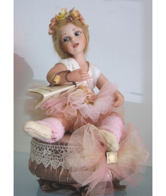 Doll: Luisa ballet dancer with music box - Height: 20 - 10 cm
