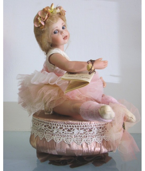 Doll: Luisa ballet dancer with music box - Height: 20 - 10 cm