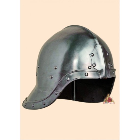 helmet barbuta