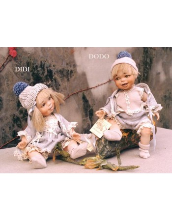 Didi and Dodo, Porcelain Dolls - Collectible Porcelain Doll - Height: 11 in
