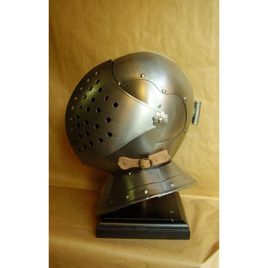 Basinet Helmet  functional and wearable