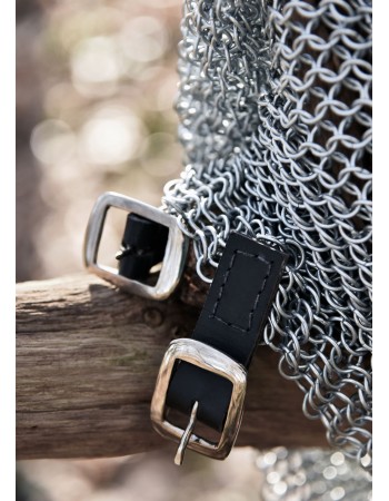Chain mail legs chausses