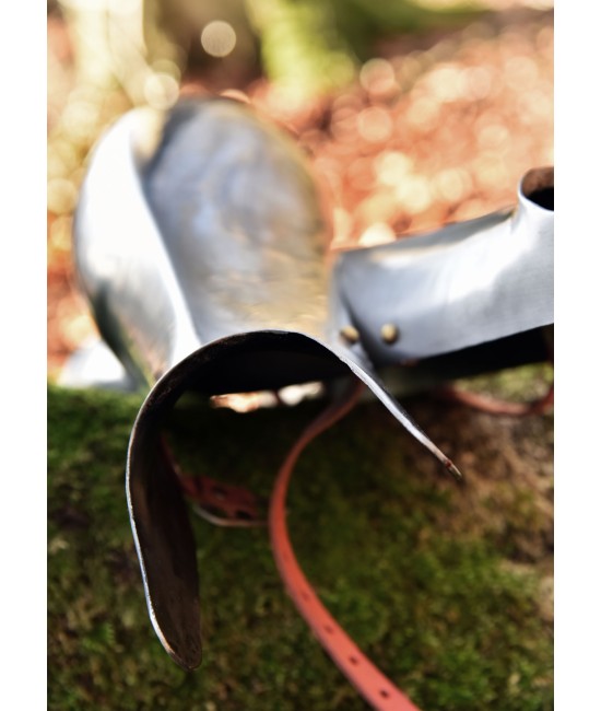 Knights greaves (pair), steel