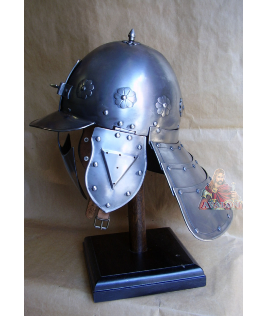 cappello d'arme - elmo medievale