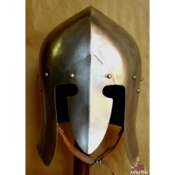 helmet barbuta